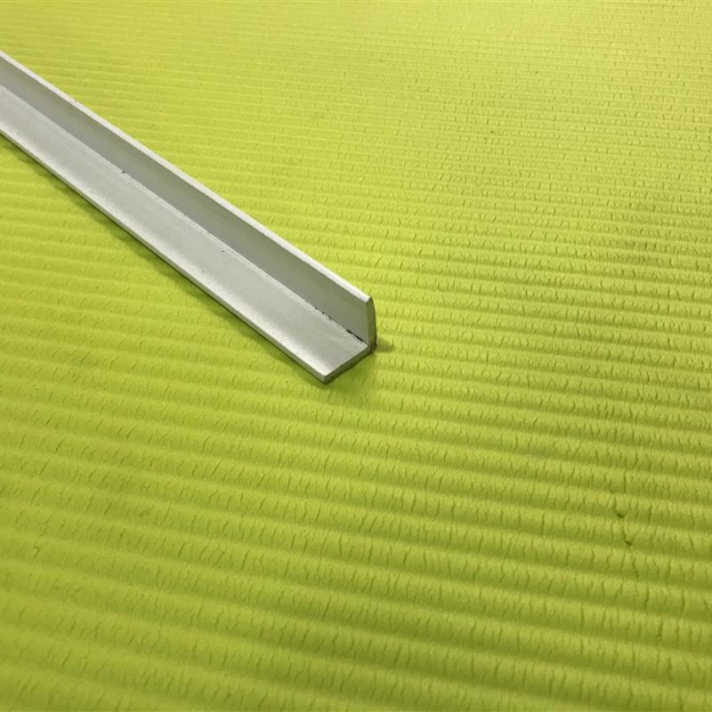 PVC - Rastlinjak vogalna letvica (meter)