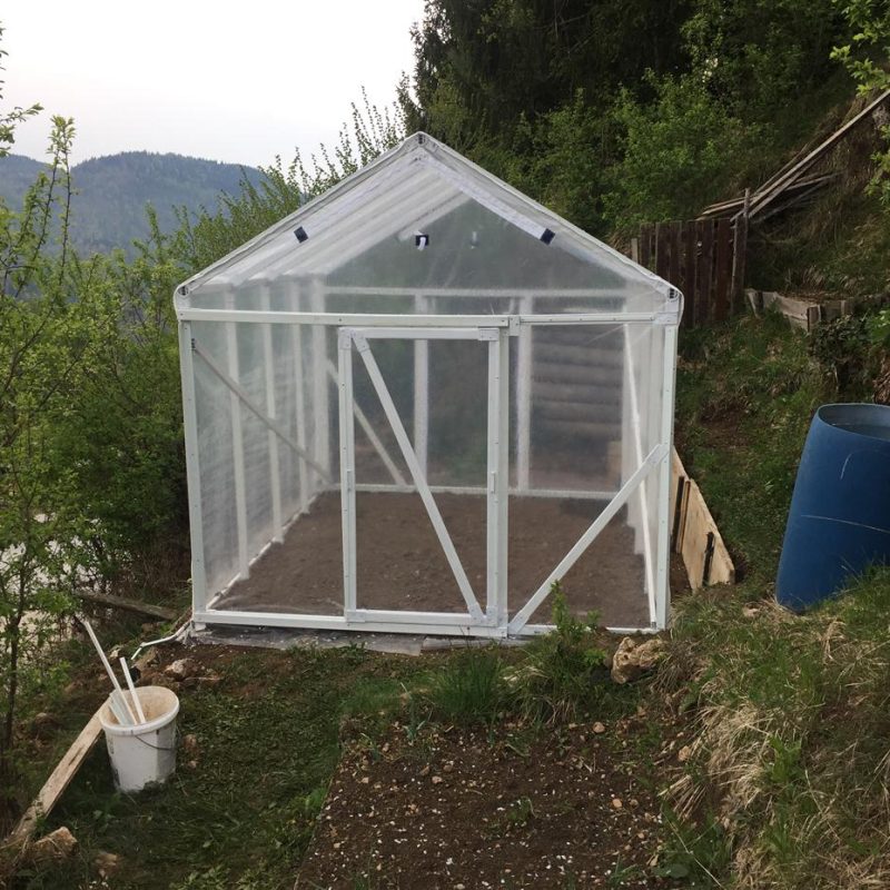 Rastlinjak PVC - 2x4,0m - Navpicne stranice (folija 0,20mm)